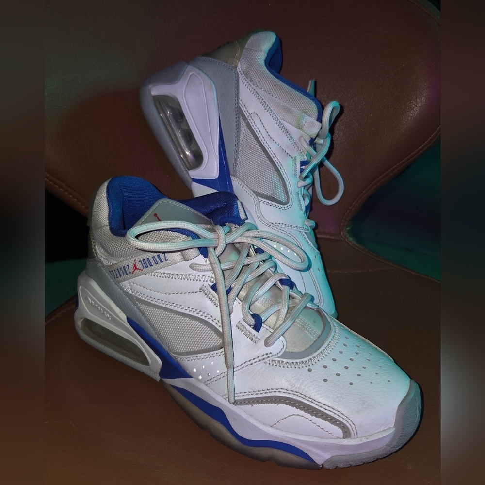 Nike Air Jordan Point Lane White Hyper Royal DA8032-101 ( GS ) Size 5Y